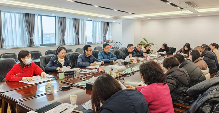 k1体育注册就送38元集团召开委派财务经理2024年度述职会